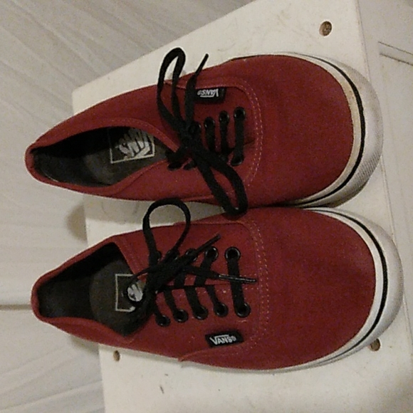 Vans Shoes - 🟢/$5 vans sneakers